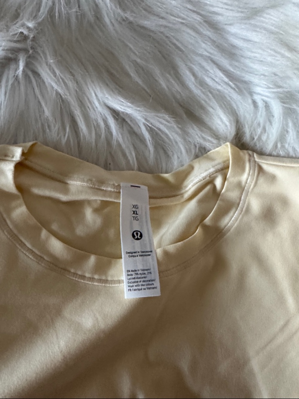 Lululemon Wundermost Ultra-Soft Nulu
Crewneck Cropped T-Shirt - Picture 3 of 4